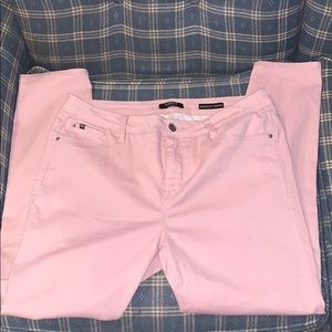 NEVER WORN light pink Jegging jeans